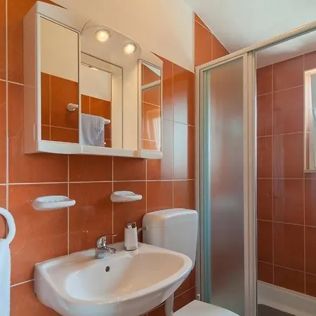 Apartamento With Parking Space Splitska, Brac - 21974 Splitska