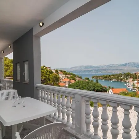 Apartament With A Parking Space Splitska, Brac - 21974