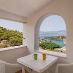 Appartement With Parking Space Splitska, Brac - 21974 Splitska